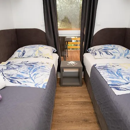 Authentic Dalmatia Campingplads Pirovac