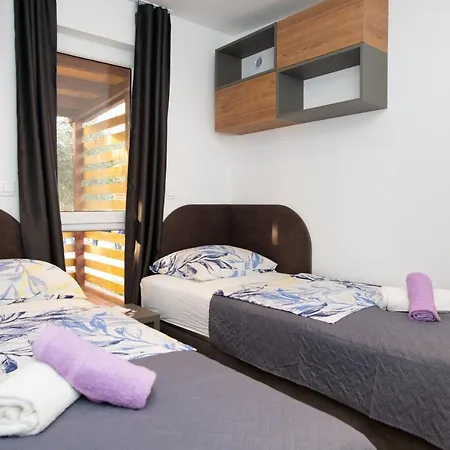 Authentic Dalmatia Parque de Campismo Pirovac