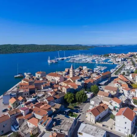 Authentic Dalmatia 皮罗瓦茨