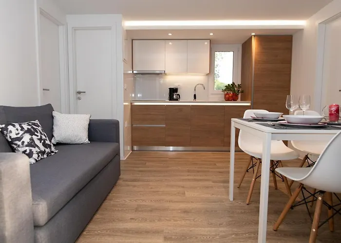 Authentic Dalmatia * פירובאץ