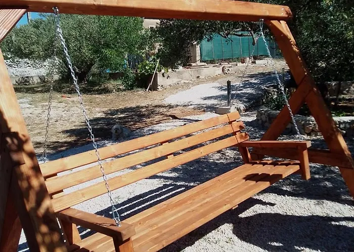 Authentic Dalmatia Pirovac