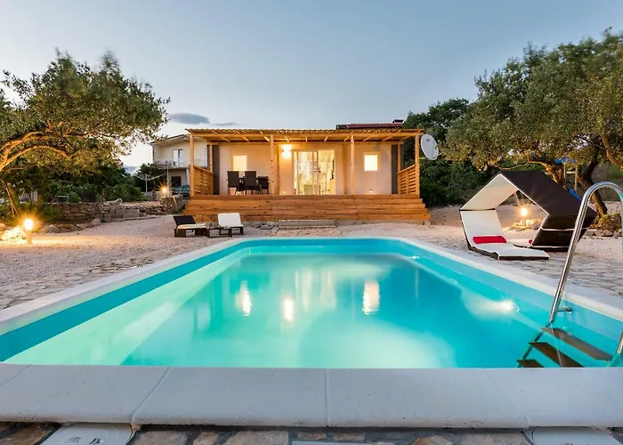 Authentic Dalmatia Kamp Pirovac