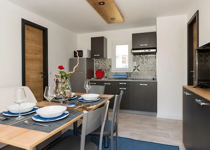 Authentic Dalmatia * פירובאץ